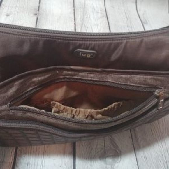 Elegant Brown Quilted Shoulder Bag - Picture 8 of 12